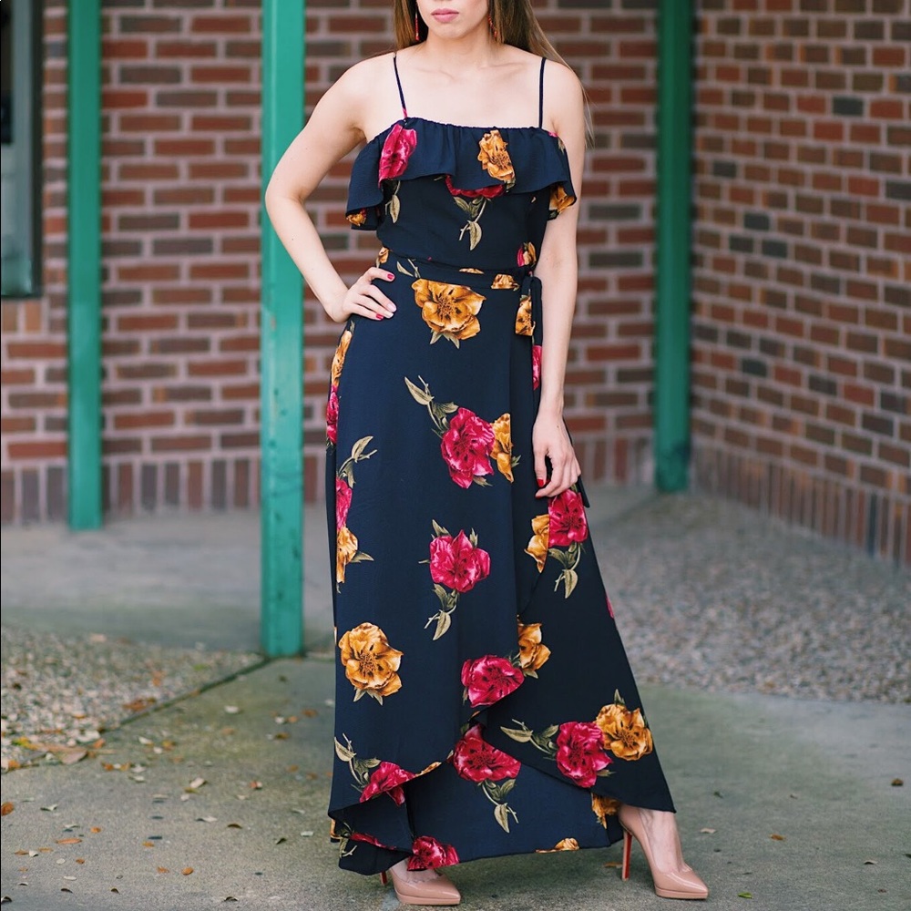 Floral dress black and red